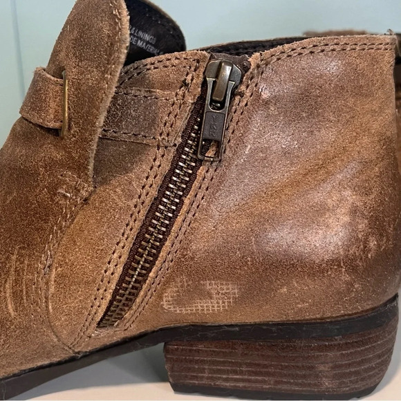 Born JEM Oiled Suede Booties Light Brown. Size 7. - Picture 13 of 15